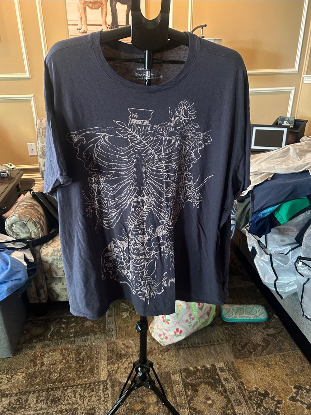 torrid Black Short Sleeve Ribcage Graphic Tee